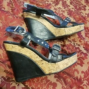 Wedge shoes